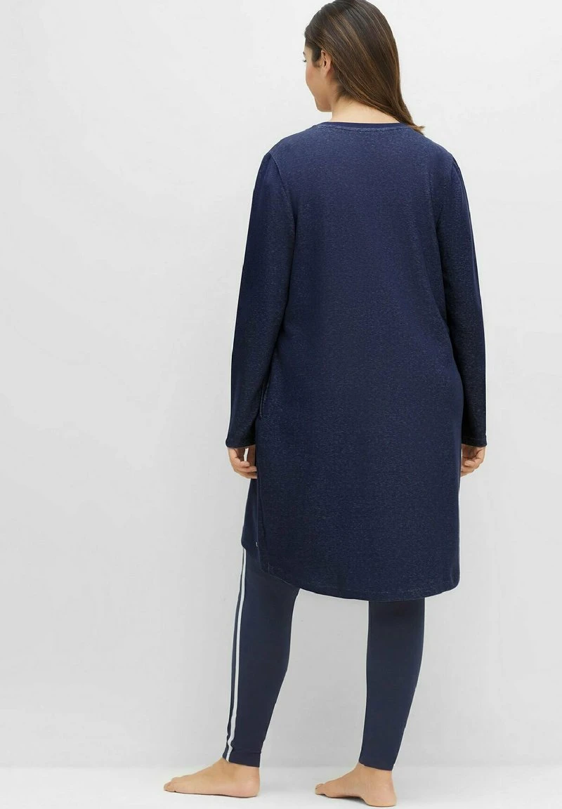 Sheego Nachthemd - Marine Blau 5 Sheego Nachthemd - Marine Blau – Bild 3