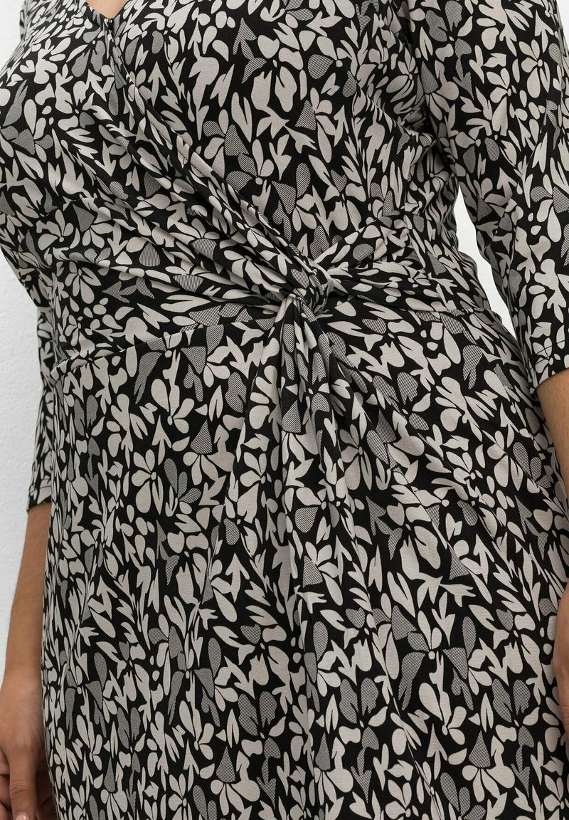 Sheego Jerseykleid - Schwarz Gemustert 6 Sheego Jerseykleid - Schwarz Gemustert – Bild 4