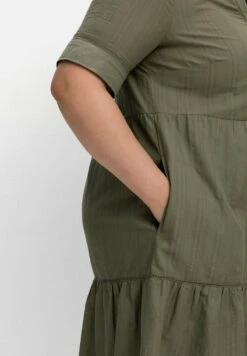 Sheego MIDI - Freizeitkleid - Khaki -Sheego 0ca821cfd091492984c487b2be49bcef