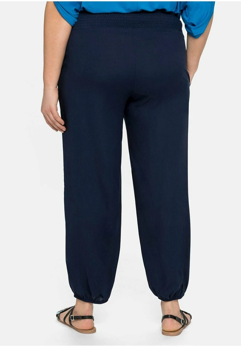 Sheego Jogginghose - Dark Blue 5 Sheego Jogginghose - Dark Blue – Bild 3