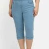Sheego CAPRI - Jeans Shorts - Light Blue Denim