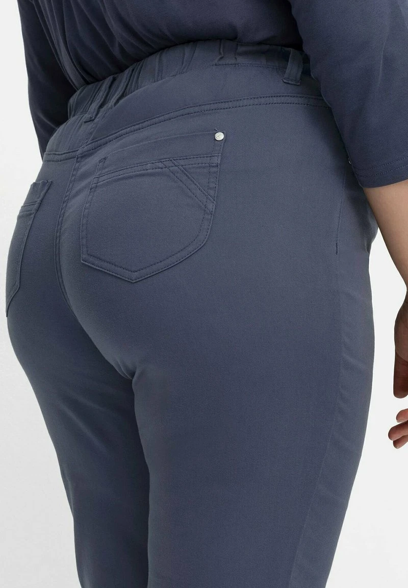 Sheego TWILL - Stoffhose - Indigo 5 Sheego TWILL - Stoffhose - Indigo – Bild 3
