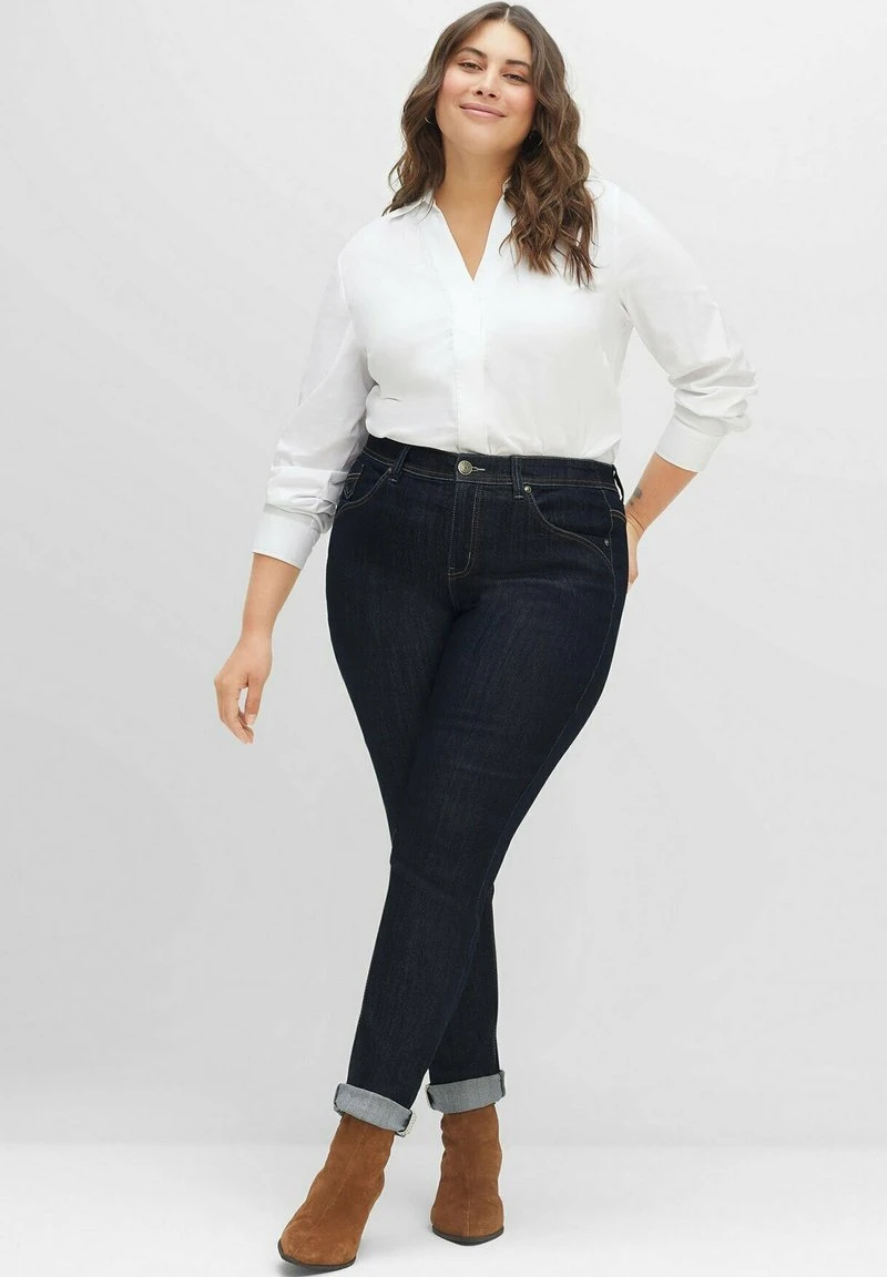 Sheego Jeans Slim Fit - Blue Black Denim 4 Sheego Jeans Slim Fit - Blue Black Denim – Bild 2