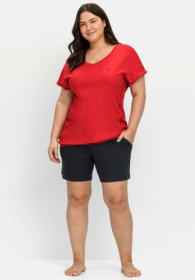 Sheego RELAX - T-Shirt Basic - Mohnrot 4 Sheego RELAX - T-Shirt Basic - Mohnrot – Bild 2