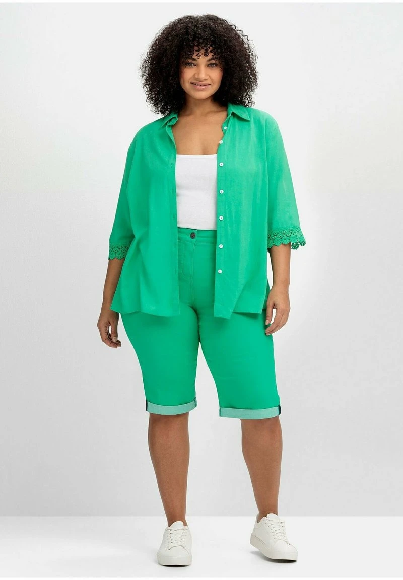 Sheego Jeans Shorts - Blattgrün 4 Sheego Jeans Shorts - Blattgrün – Bild 2