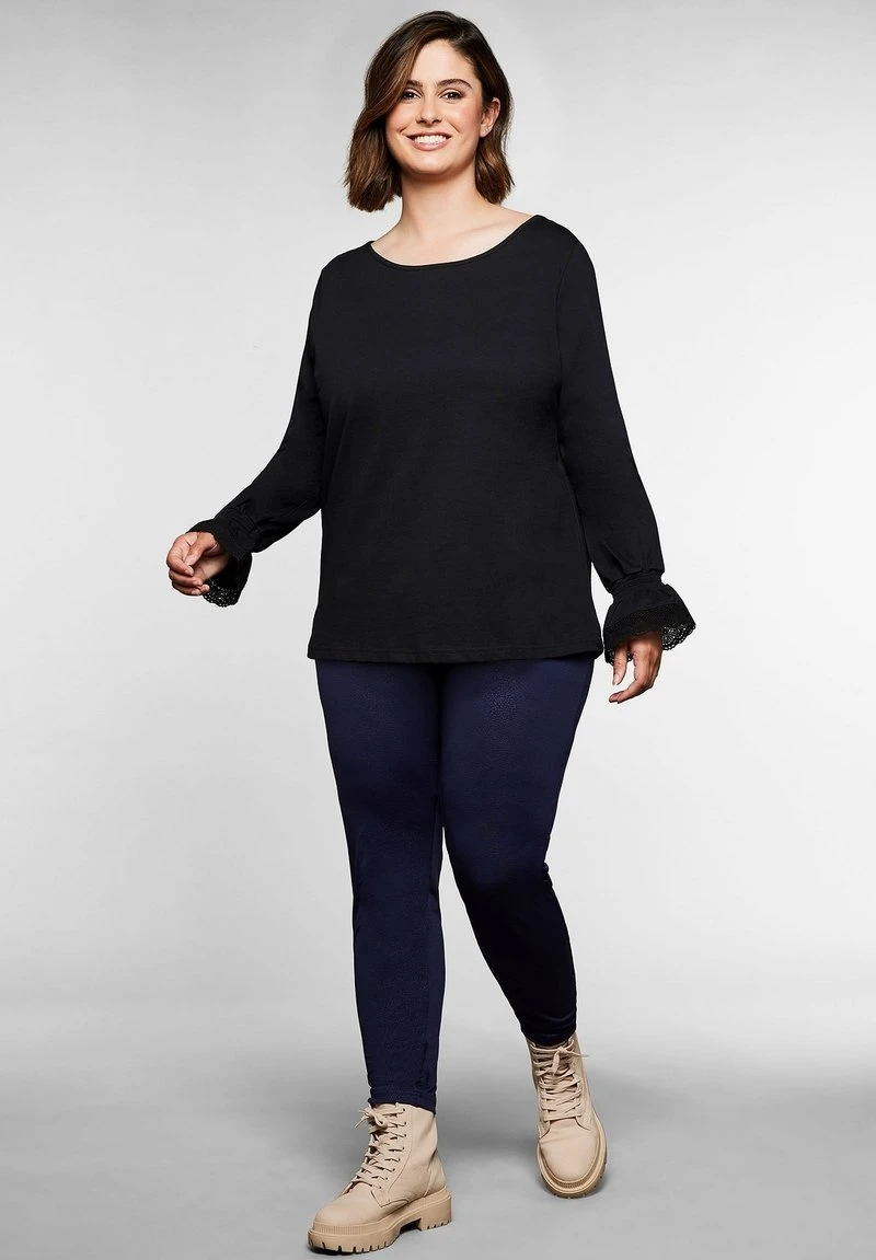 Sheego Langarmshirt - Schwarz 4 Sheego Langarmshirt - Schwarz – Bild 2