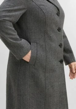 Sheego Klassischer Mantel - Black/ White 11 Sheego Klassischer Mantel - Black/ White -Sheego 2c73e1a84f4648e38f53ba87d164ae24