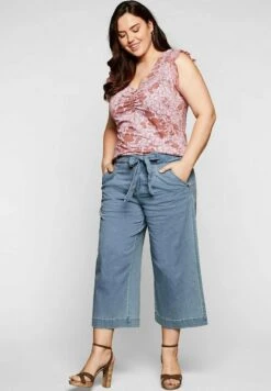 Sheego Flared Jeans - Light Blue Denim -Sheego 3450312c1e4341f6907f2cb0c283d63e