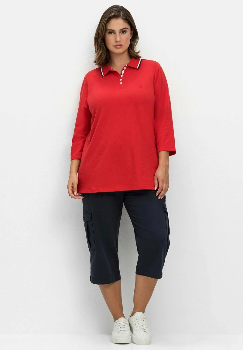 Sheego Poloshirt - Mohnrot 4 Sheego Poloshirt - Mohnrot – Bild 2