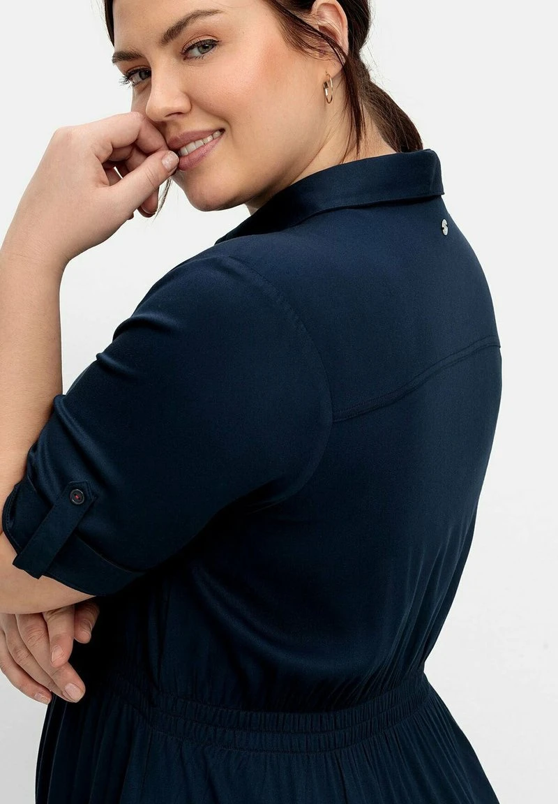 Sheego Blusenkleid - Nachtblau 6 Sheego Blusenkleid - Nachtblau – Bild 4