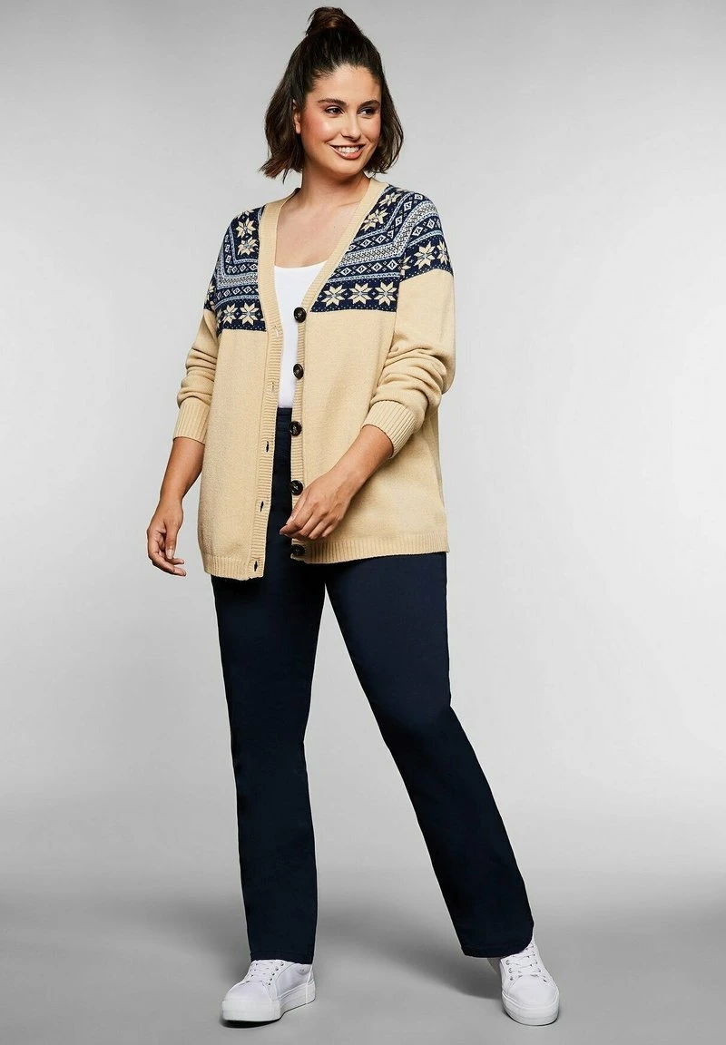 Sheego Strickjacke - Hellbeigefarben 4 Sheego Strickjacke - Hellbeigefarben – Bild 2