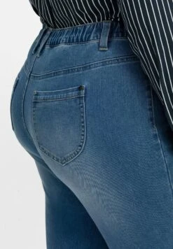 Sheego Jeans Bootcut - Blue Denim 12 Sheego Jeans Bootcut - Blue Denim -Sheego 674f06c2420f4faba1d0b8f2627d13da