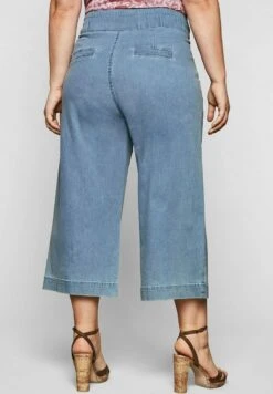 Sheego Flared Jeans - Light Blue Denim -Sheego 7986810ff9444bfc881cda7217b39eb9