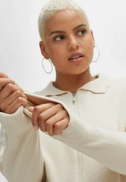 Sheego Strickjacke - Ecru 11 Sheego Strickjacke - Ecru -Sheego 8066460db5aa4c908096b96e5866194a