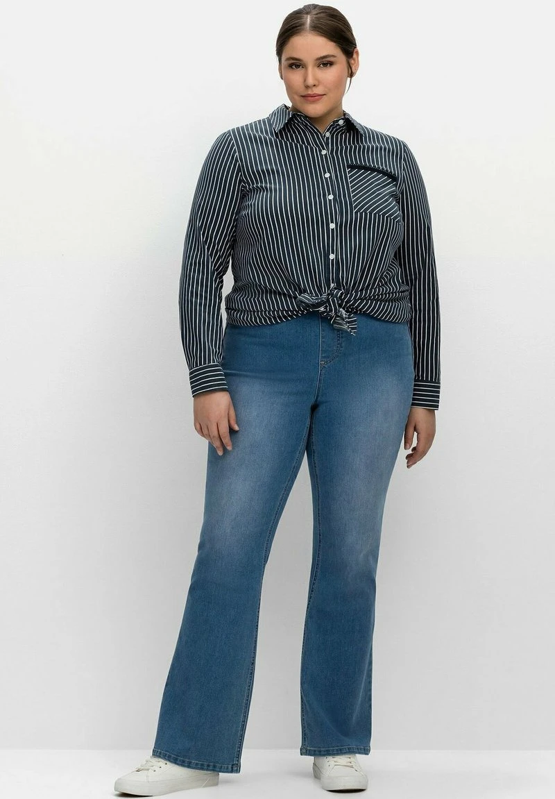 Sheego Jeans Bootcut - Blue Denim 3 Sheego Jeans Bootcut - Blue Denim