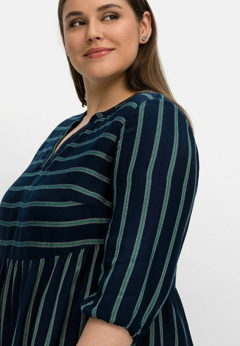 Sheego Freizeitkleid - Nachtblau Gestreift 5 Sheego Freizeitkleid - Nachtblau Gestreift – Bild 3