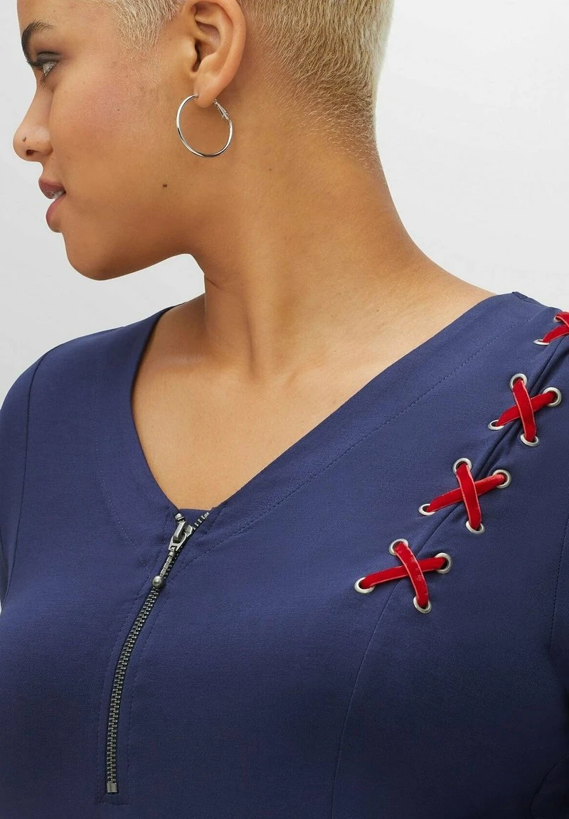 Sheego Jerseykleid - Marine 6 Sheego Jerseykleid - Marine – Bild 4