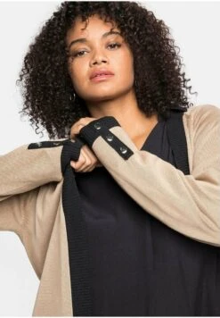 Sheego Strickjacke - Camelfarben 11 Sheego Strickjacke - Camelfarben -Sheego a31766ff663f42e9902ea8f81cc21e68