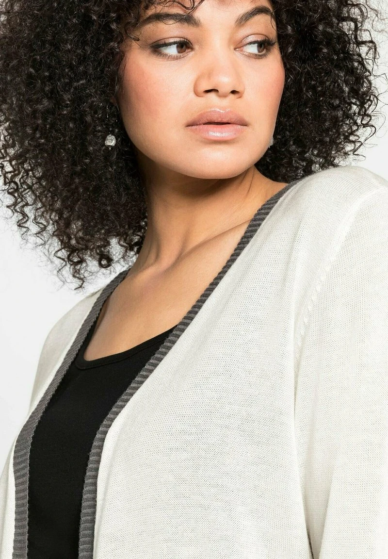 Sheego Strickjacke - Offwhite 6 Sheego Strickjacke - Offwhite – Bild 4