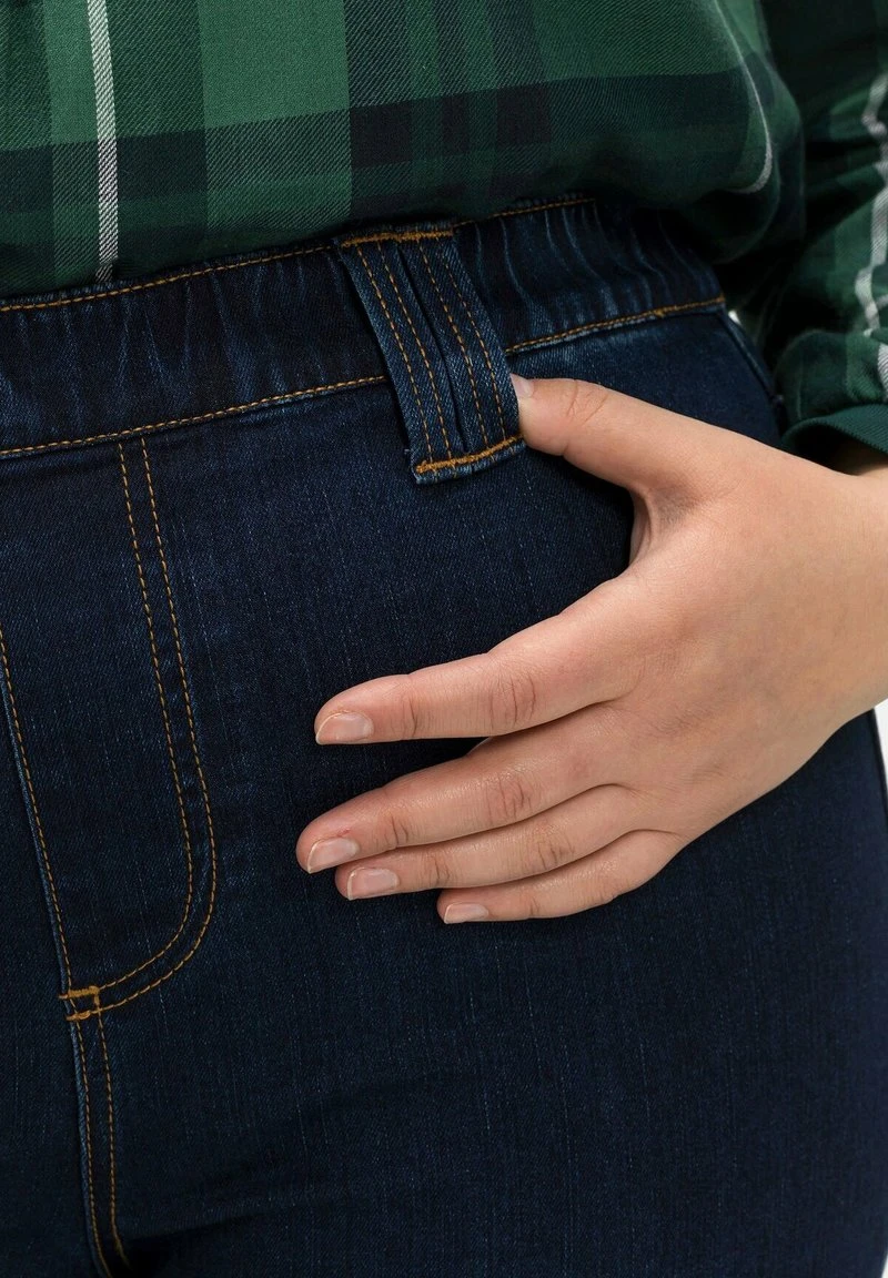 Sheego Jeans Bootcut - Dark Blue Denim 7 Sheego Jeans Bootcut - Dark Blue Denim – Bild 5