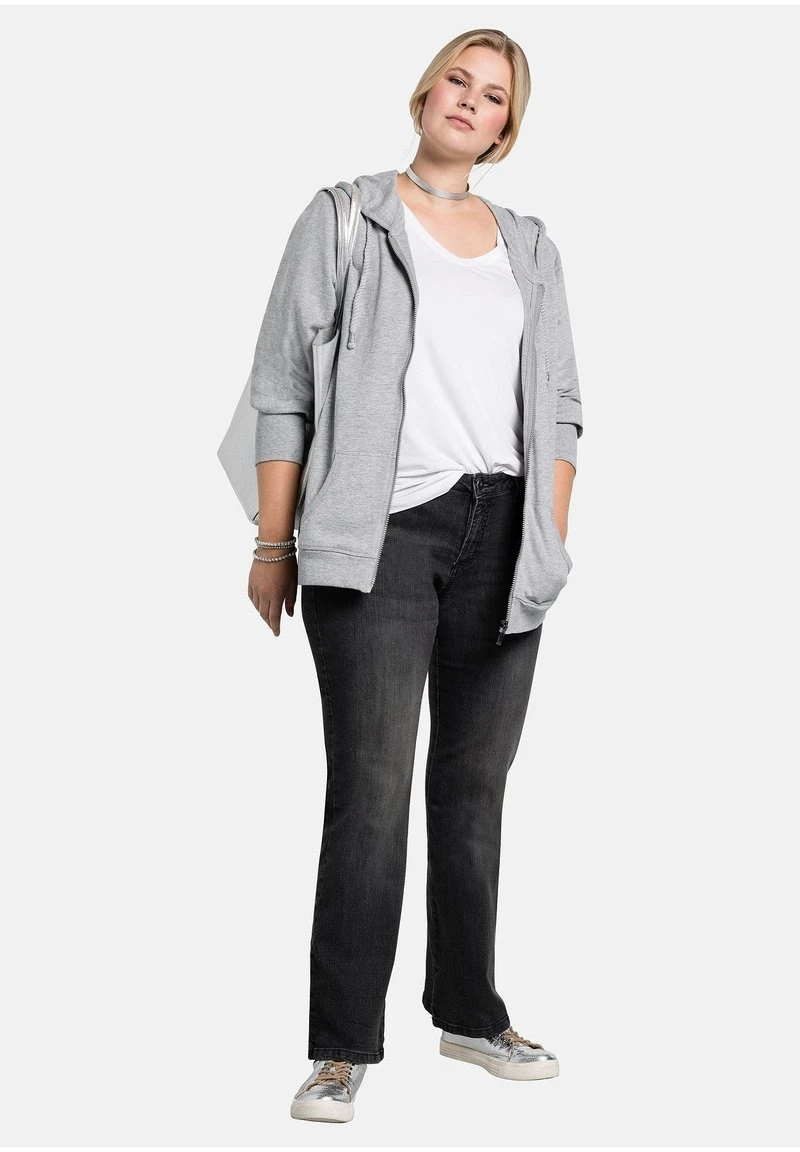 Sheego Flared Jeans - Black Denim 4 Sheego Flared Jeans - Black Denim – Bild 2