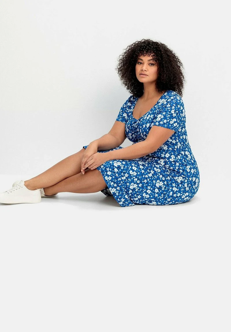 Sheego Jerseykleid - Blau Gemustert 7 Sheego Jerseykleid - Blau Gemustert – Bild 5