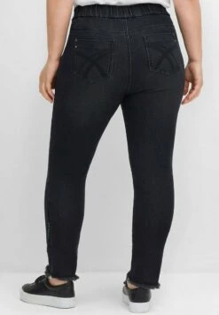 Sheego Jeans Slim Fit - Black Denim 10 Sheego Jeans Slim Fit - Black Denim -Sheego e0a815f655ff45e9b128351b3ebbcc69