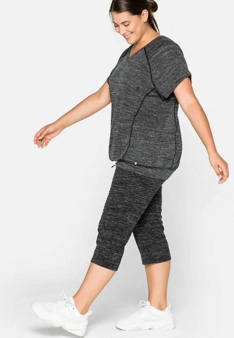 Sheego T-Shirt Basic - Anthrazit Meliert 6 Sheego T-Shirt Basic - Anthrazit Meliert – Bild 4